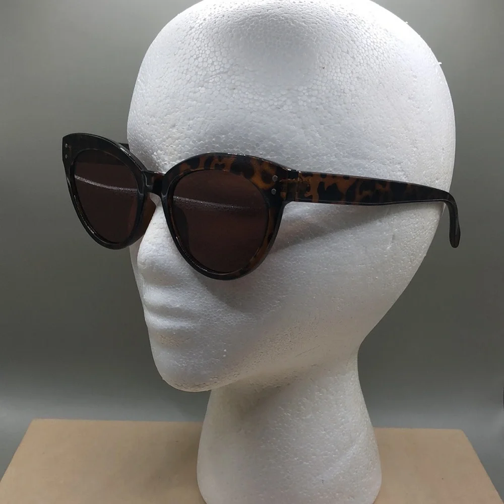 Saint Owen x CURATEUR Wylde Tortoise Shell Sunglasses Brown Cat Eye